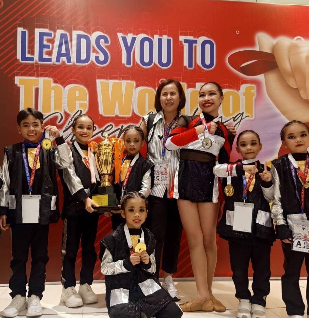 รางวัลเหรียญทอง แชมป์ประเทศไทย